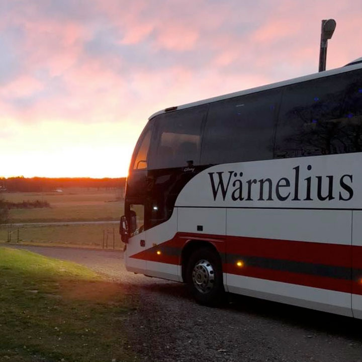 Wärnelius Buss i solnedgång